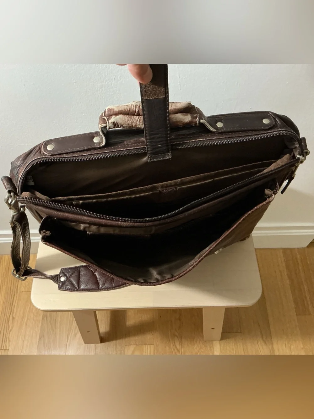 Vintage Lexus Promotional Brown Leather Briefcase / Messenger Bag.